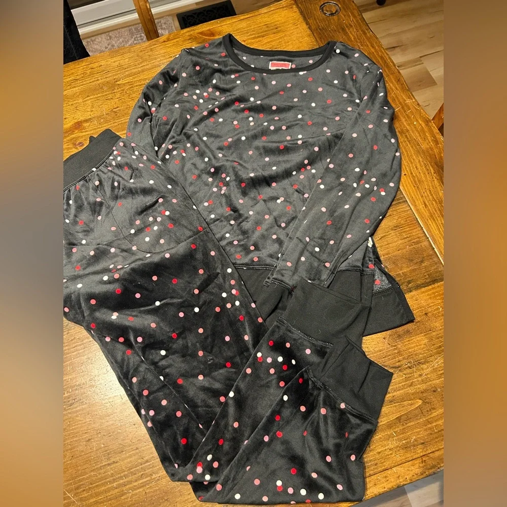 Kate Spade New York Pajamas Womens Medium Black & Red Polka Dot Velour Knit - Picture 3 of 3